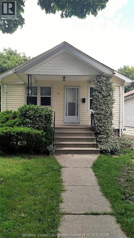751 Randolph, Windsor, Ontario  N9B 2T7 - Photo 1 - 26015327