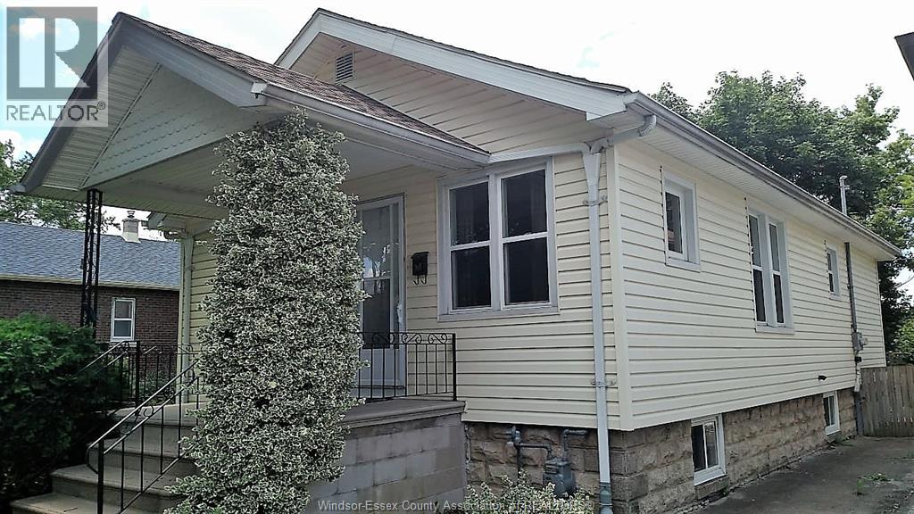751 Randolph, Windsor, Ontario  N9B 2T7 - Photo 2 - 26015327