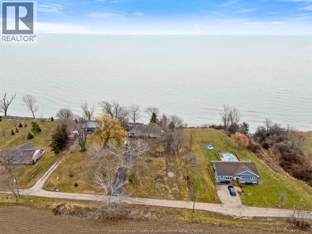 1956 Ocean Boulevard, Wheatley, Ontario  N0P 2P0 - Photo 2 - 26015228