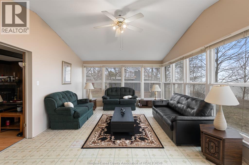 1956 Ocean Boulevard, Wheatley, Ontario  N0P 2P0 - Photo 4 - 26015228
