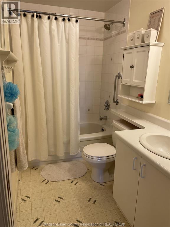 3855 Southwinds Drive Unit# 702, Windsor, Ontario  N9G 2N2 - Photo 5 - 26015382