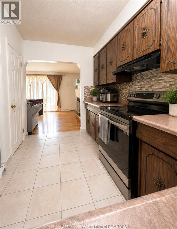 3740 Dominion, Windsor, Ontario  N9E 2P3 - Photo 7 - 26015385