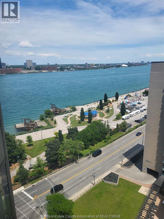 75 Riverside Drive East Unit# 1707, Windsor, Ontario  N9A 7C4 - Photo 13 - 26015307