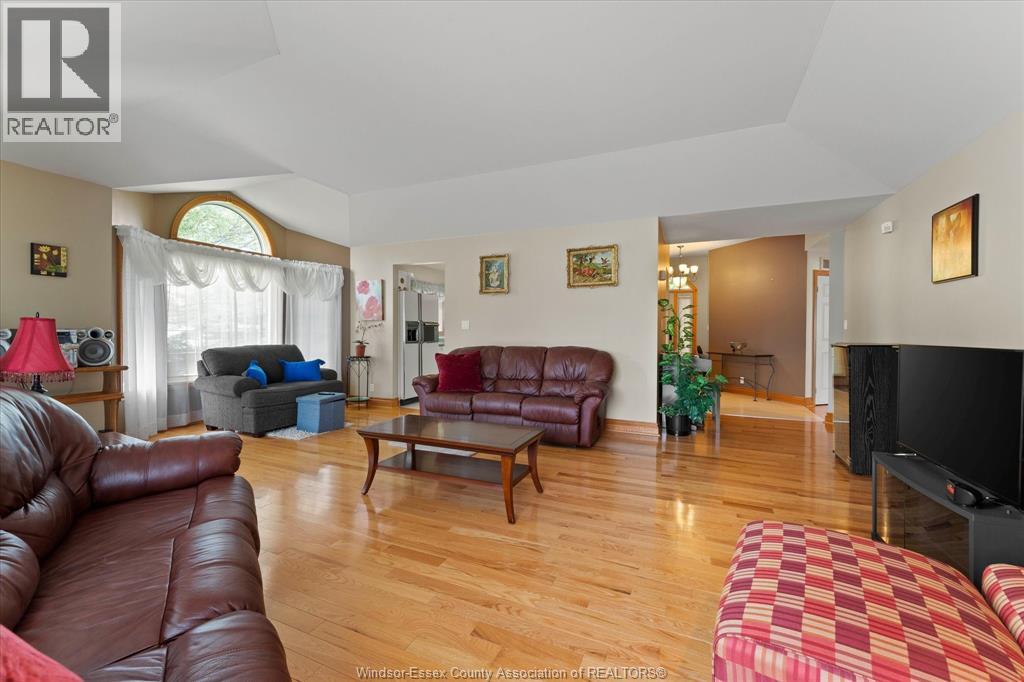 44 Worchester, Leamington, Ontario  N8H 5C1 - Photo 11 - 26015330