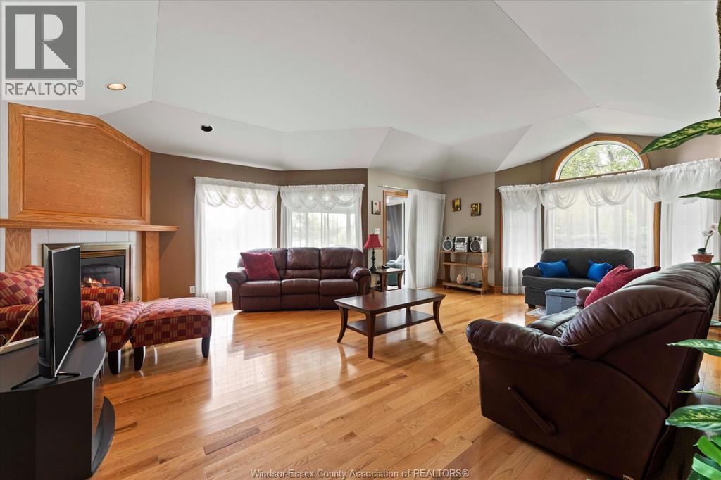 44 Worchester, Leamington, Ontario  N8H 5C1 - Photo 14 - 26015330