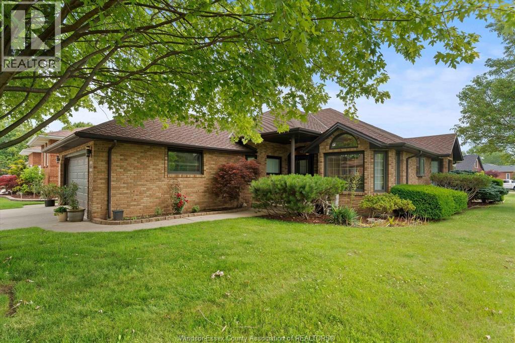 44 Worchester, Leamington, Ontario  N8H 5C1 - Photo 2 - 26015330