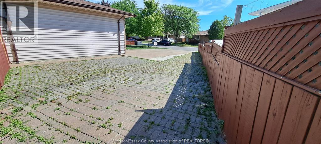 1635 Courtland Crescent, Windsor, Ontario  N8T 3K5 - Photo 33 - 26015420