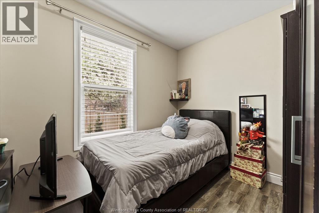 2563 Meldrum, Windsor, Ontario  N8W 4E9 - Photo 15 - 26015441