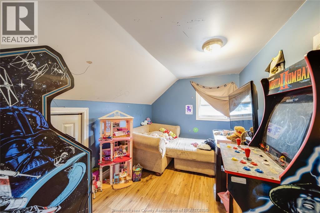 1066 Hickory, Windsor, Ontario  N8Y 3S1 - Photo 11 - 26015124