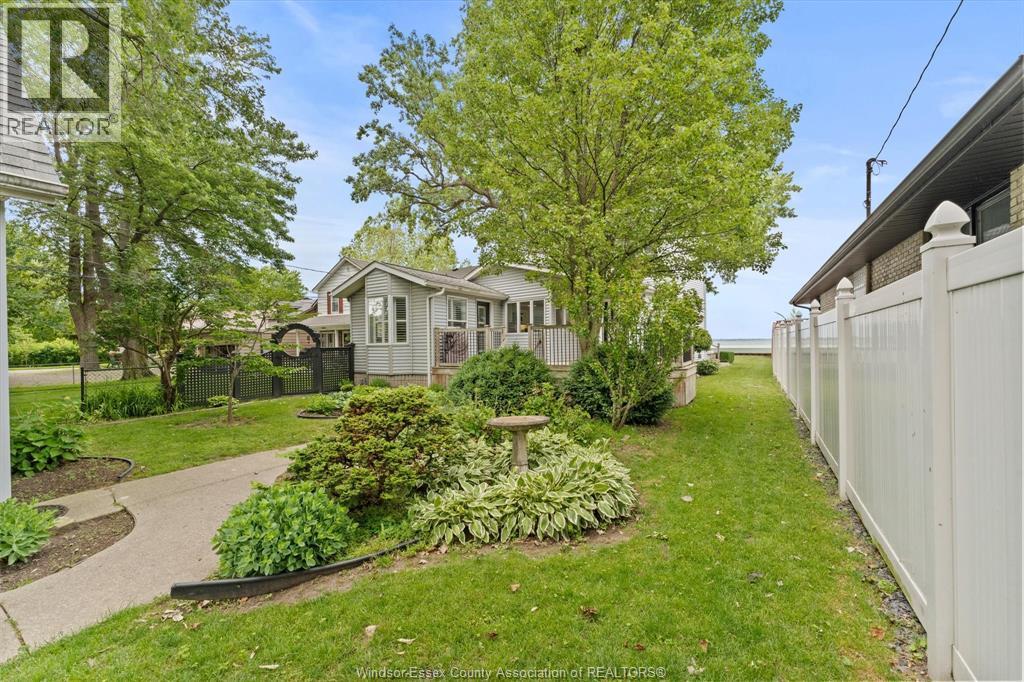 12746 Riverside Drive, Tecumseh, Ontario  N8N 1A3 - Photo 3 - 26015469