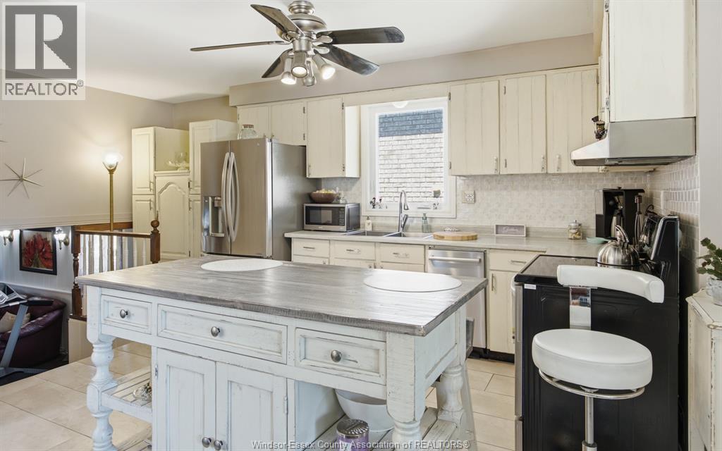1705 Southdale, Windsor, Ontario  N8W 4W8 - Photo 9 - 26015014
