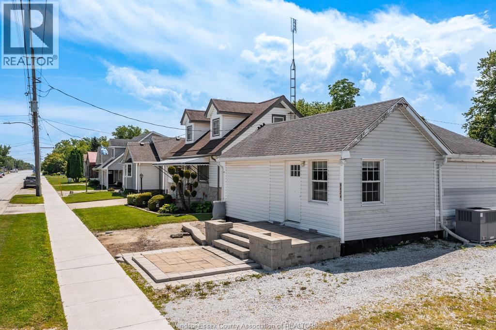 9524 WALKER ROAD, McGregor, Ontario