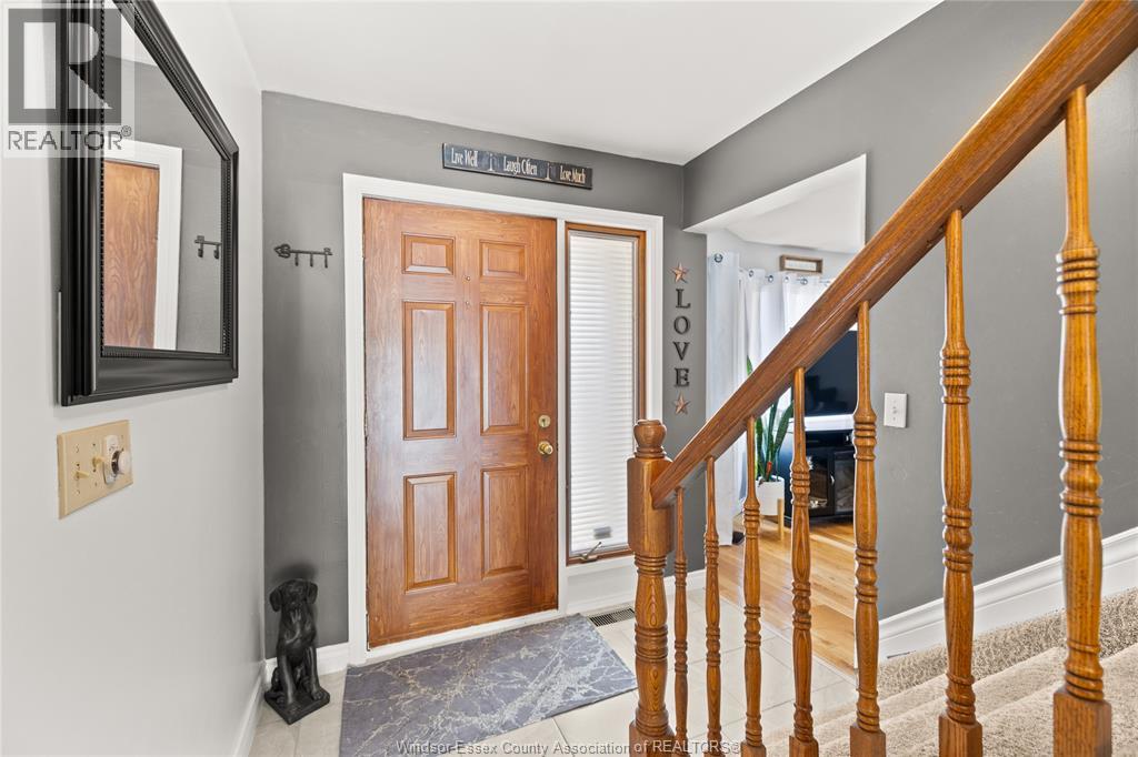 9 Sherwood, Leamington, Ontario  N8H 4V1 - Photo 4 - 26015487