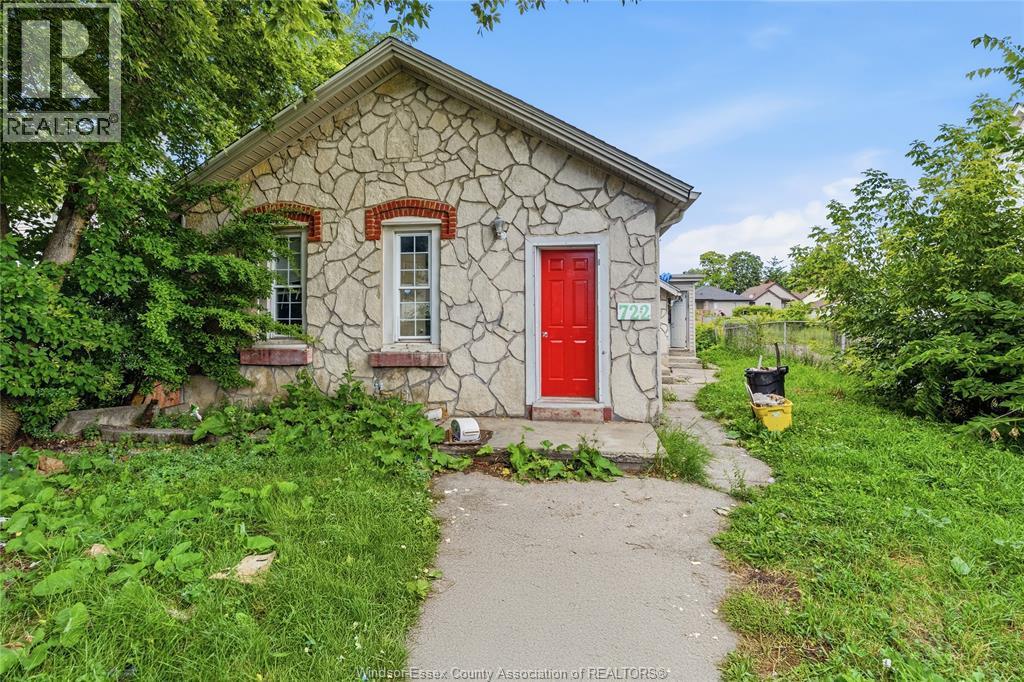 722 Brant Street, Windsor, Ontario  N9A 3E8 - Photo 1 - 26015242