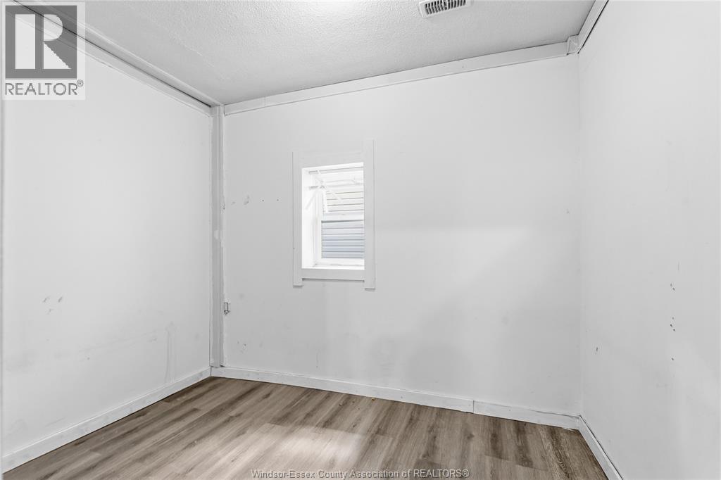 722 Brant Street, Windsor, Ontario  N9A 3E8 - Photo 7 - 26015242