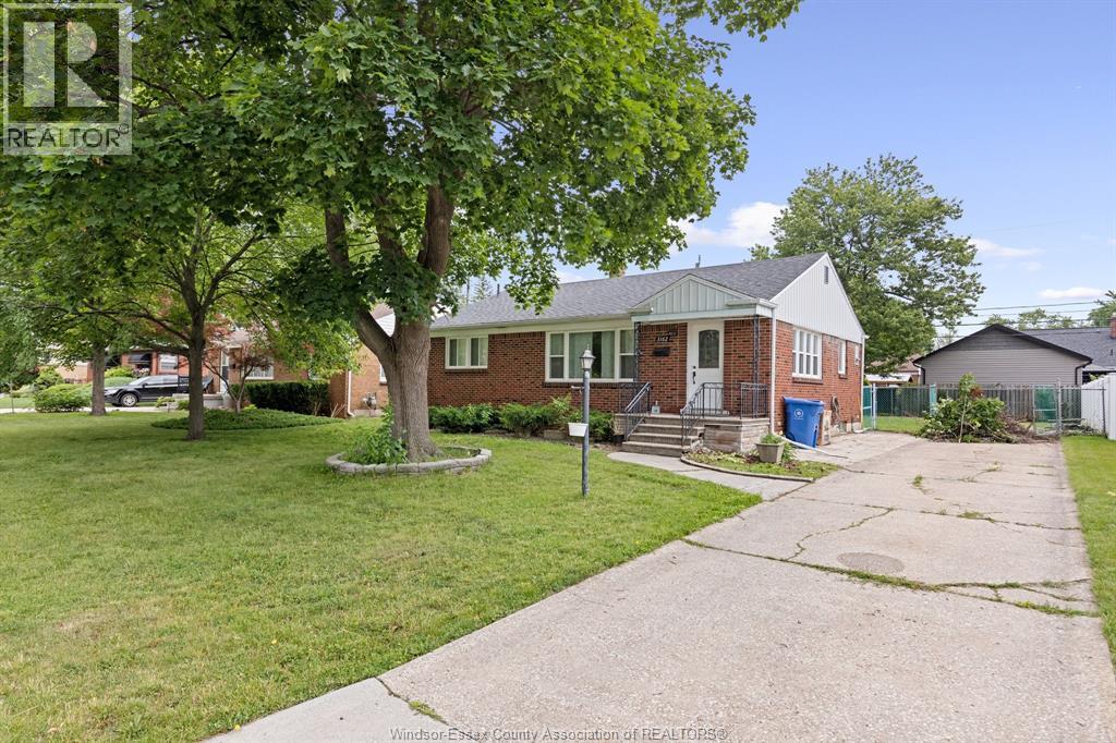 3162 Avondale, Windsor, Ontario  N9E 1X3 - Photo 2 - 26015476
