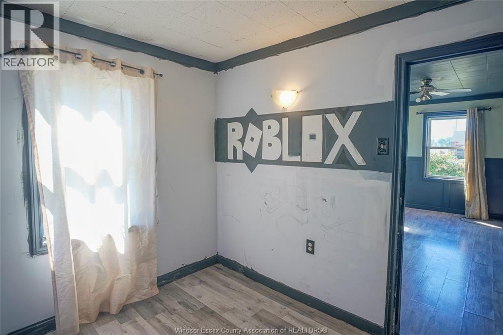 16 Mcnaughton Avenue, Wallaceburg, Ontario  N8A 1R8 - Photo 17 - 26015494