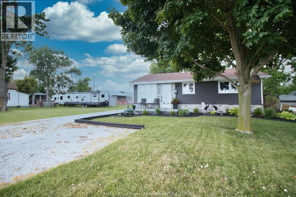 94 Canal Street, Tilbury, Ontario  N0P 2L0 - Photo 4 - 26015356