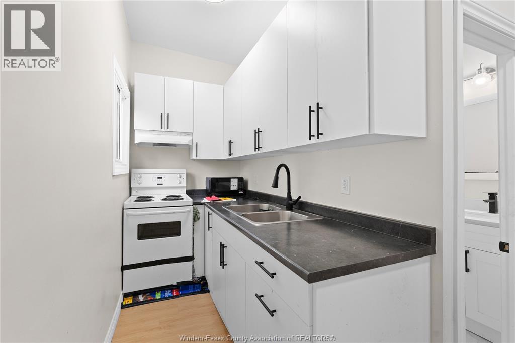939 Wyandotte Street East, Windsor, Ontario  N9A 3K1 - Photo 8 - 26015519