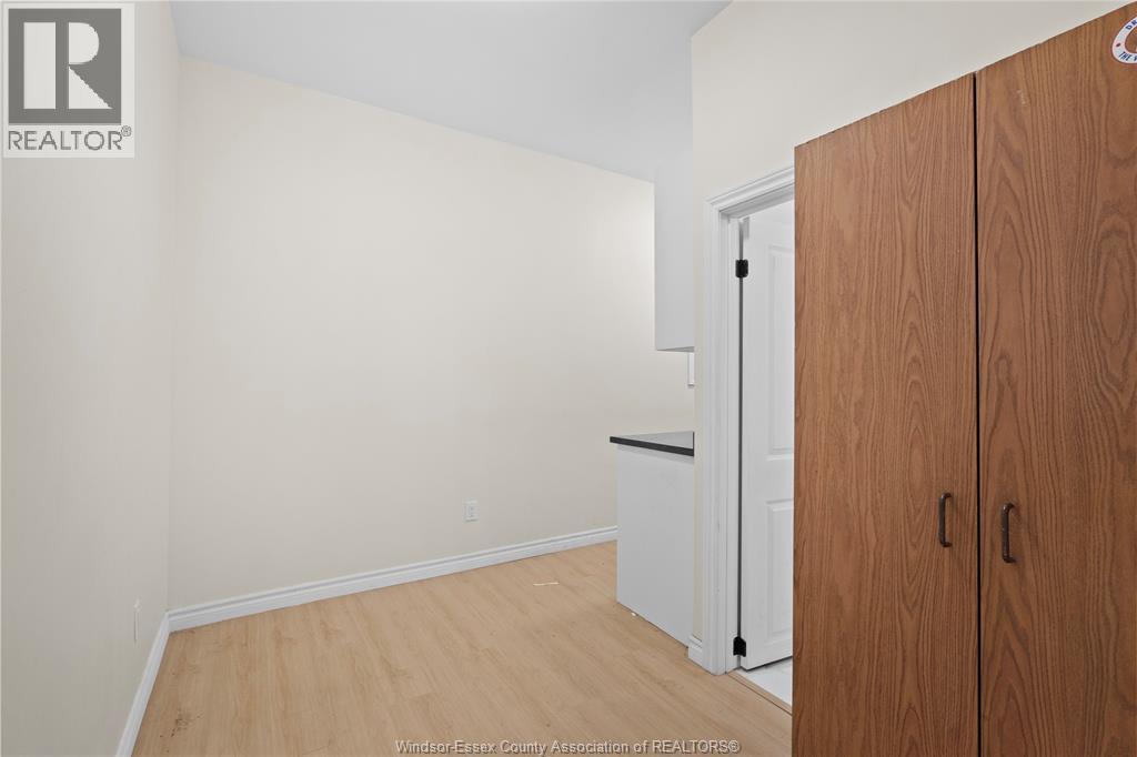 939 Wyandotte Street East, Windsor, Ontario  N9A 3K1 - Photo 8 - 26015521