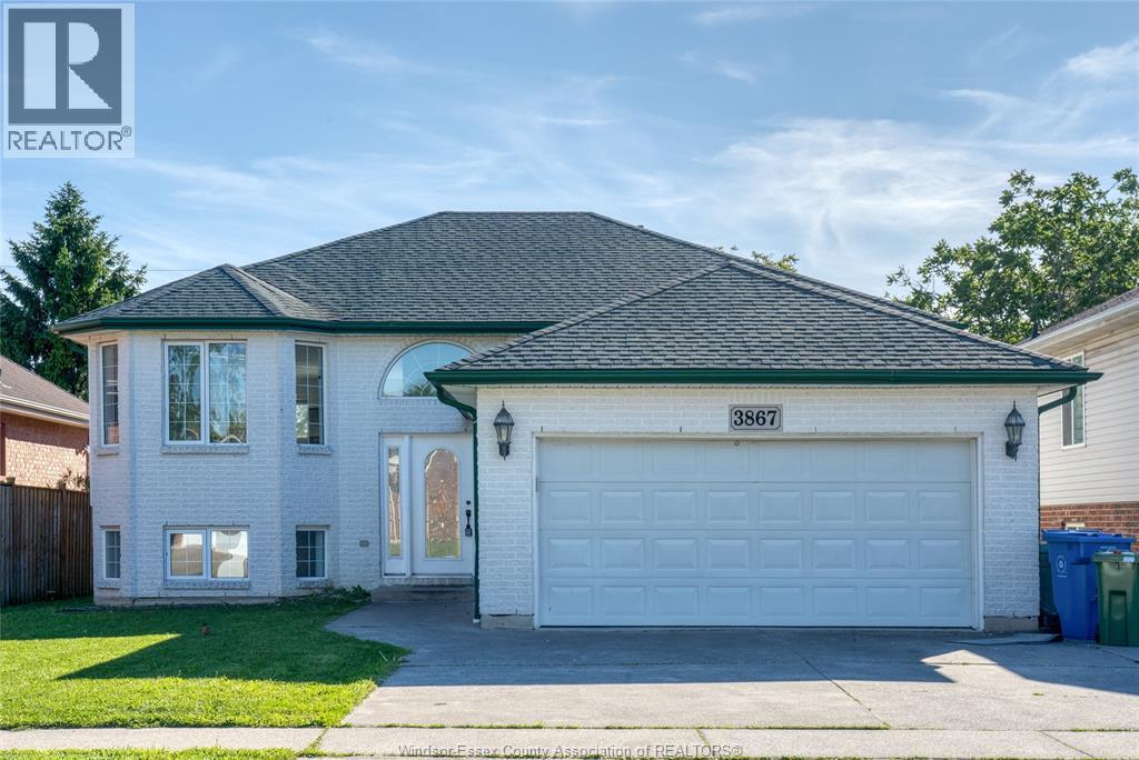 3867 Clara Avenue, Windsor, Ontario  N9E 4X6 - Photo 1 - 26015500