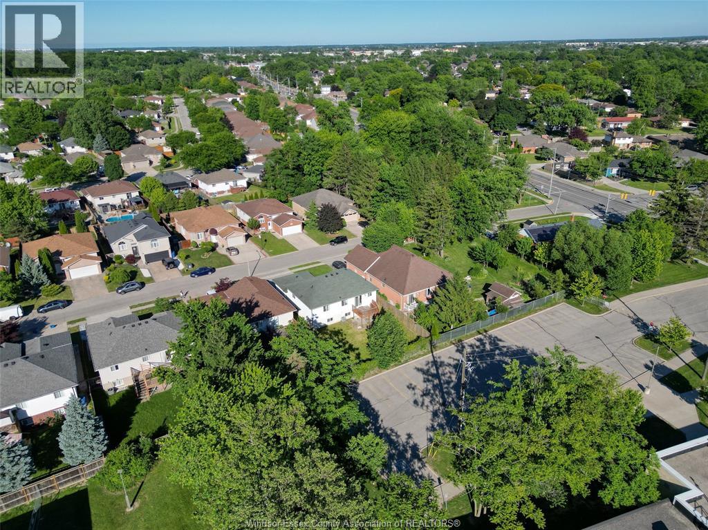 3867 Clara Avenue, Windsor, Ontario  N9E 4X6 - Photo 47 - 26015500