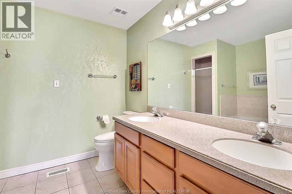 1099 Imperial Crescent, Windsor, Ontario  N9G 2T4 - Photo 23 - 26015483