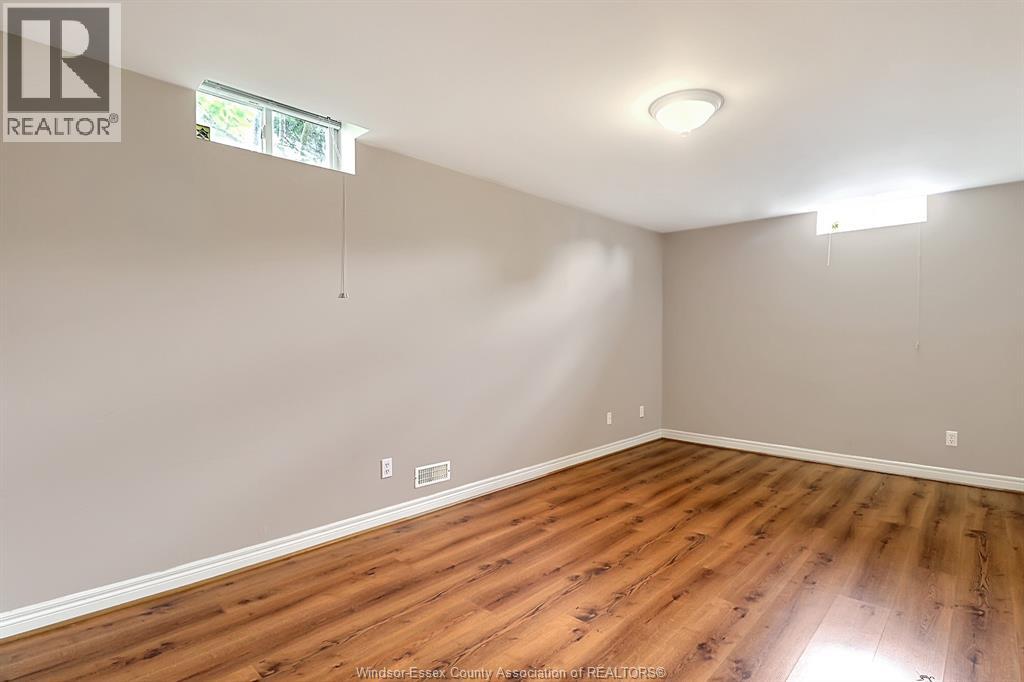 1099 Imperial Crescent, Windsor, Ontario  N9G 2T4 - Photo 35 - 26015483