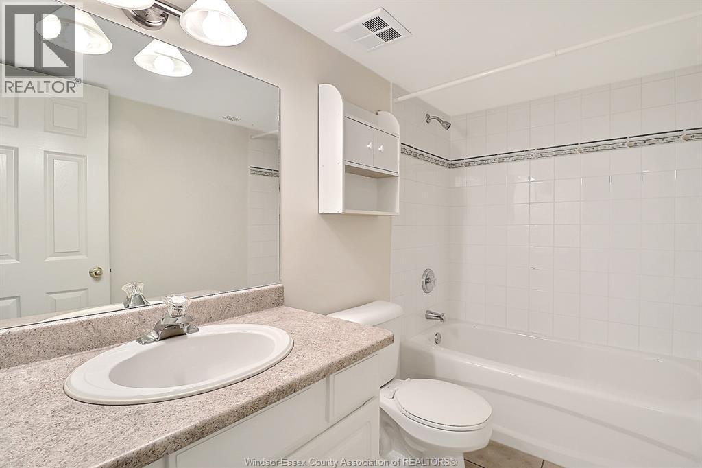 1099 Imperial Crescent, Windsor, Ontario  N9G 2T4 - Photo 36 - 26015483