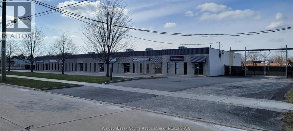 6210 Hawthorne Drive, Windsor, Ontario  N8T 1J9 - Photo 2 - 26015530