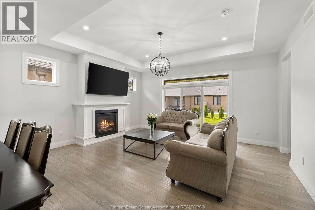 2431 Barkley Avenue, Windsor, Ontario  N8P 0G7 - Photo 11 - 26015526
