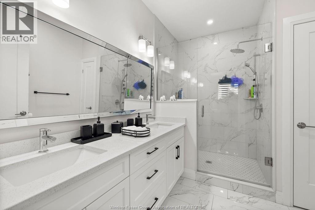2431 Barkley Avenue, Windsor, Ontario  N8P 0G7 - Photo 15 - 26015526