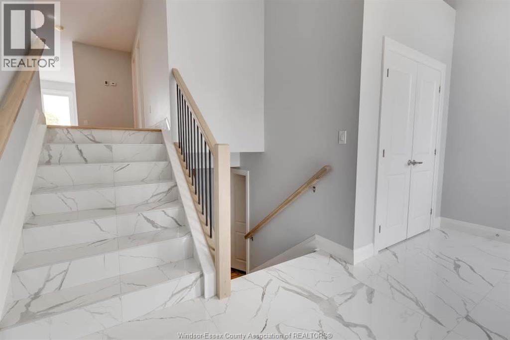 130 Angelo Avenue, Lasalle, Ontario  N9J 0E5 - Photo 2 - 26015512