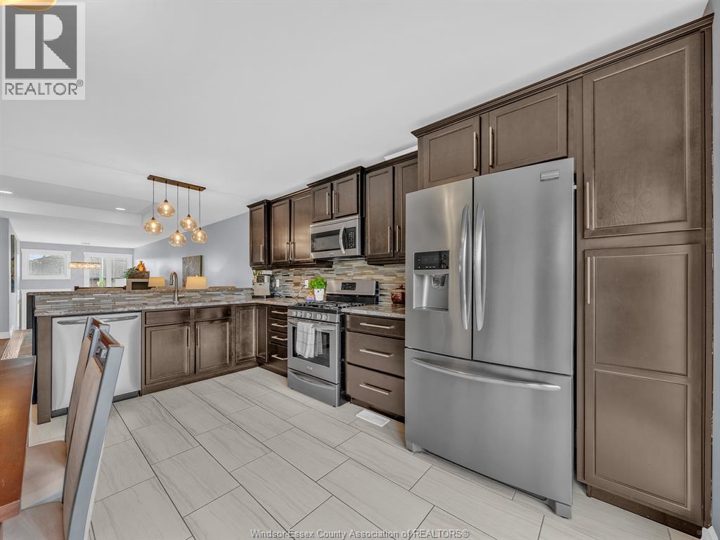 11944 Thistledown, Windsor, Ontario  N8P 0B7 - Photo 10 - 26015538