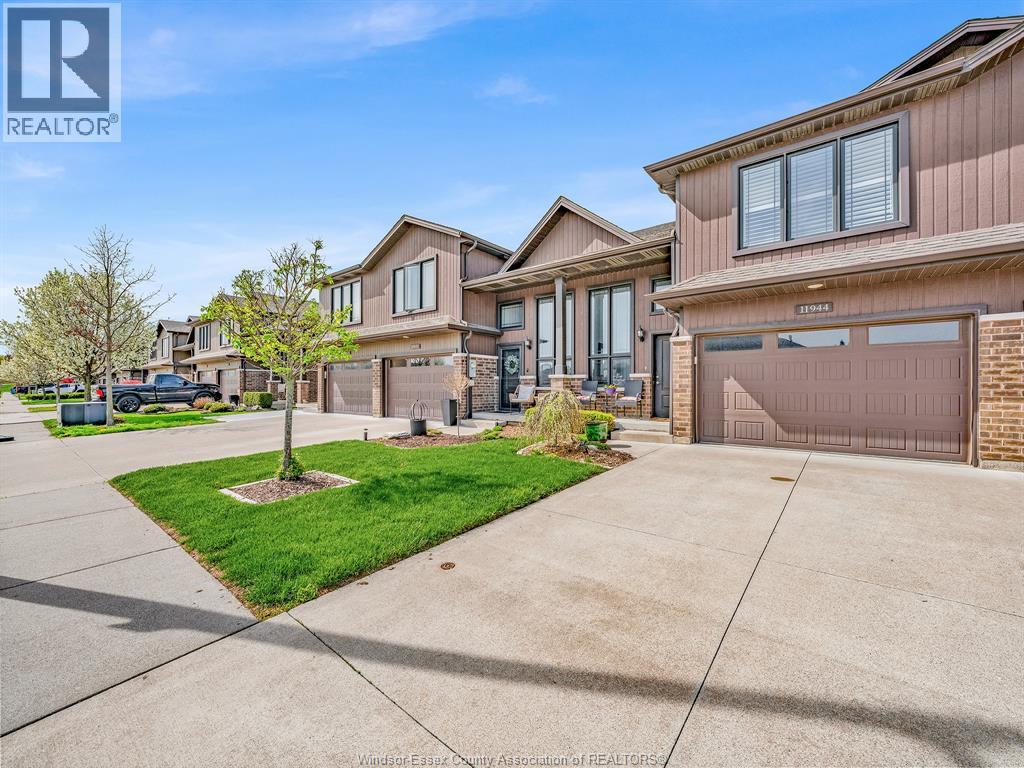 11944 Thistledown, Windsor, Ontario  N8P 0B7 - Photo 3 - 26015538