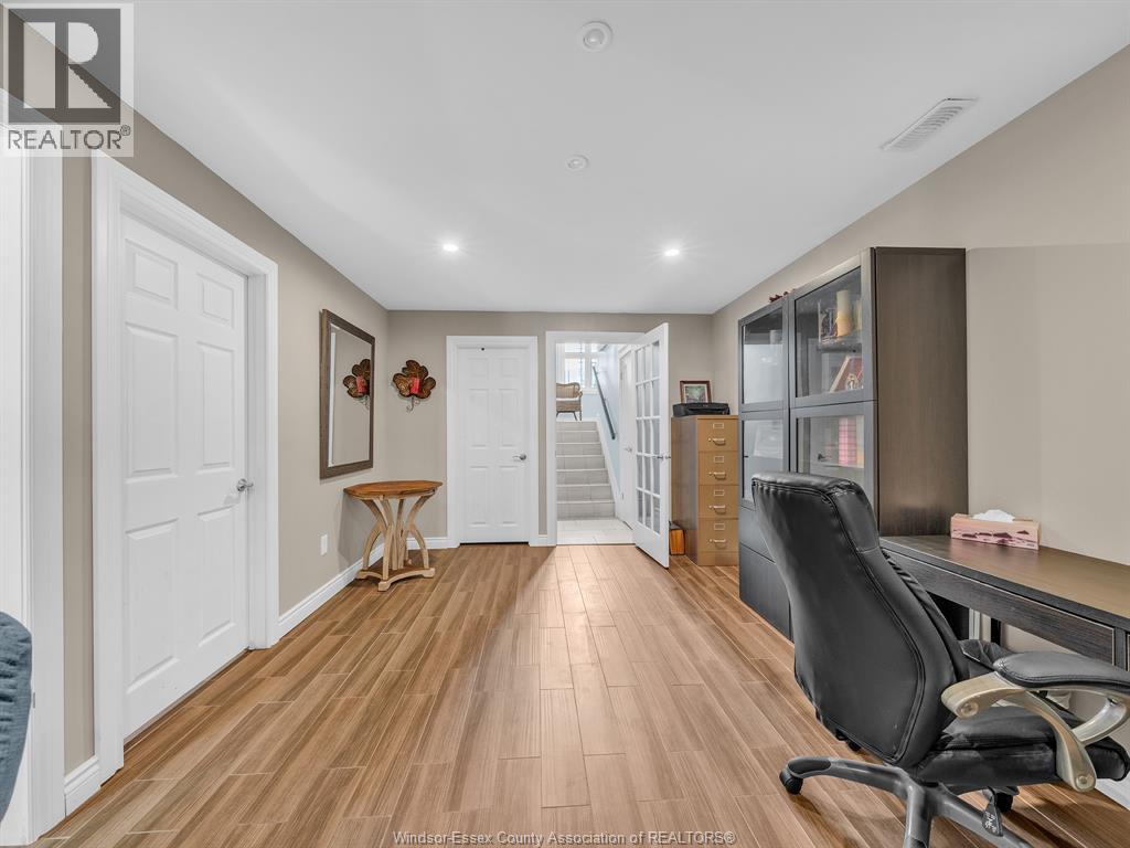 11944 Thistledown, Windsor, Ontario  N8P 0B7 - Photo 31 - 26015538