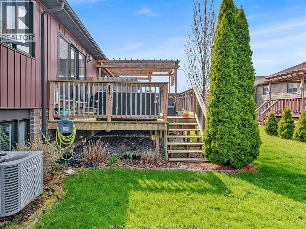 11944 Thistledown, Windsor, Ontario  N8P 0B7 - Photo 38 - 26015538