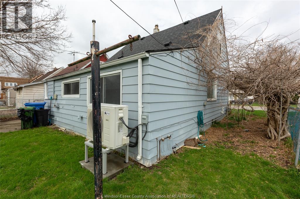 1015 Partington Avenue, Windsor, Ontario  N9B 2P1 - Photo 10 - 26015546
