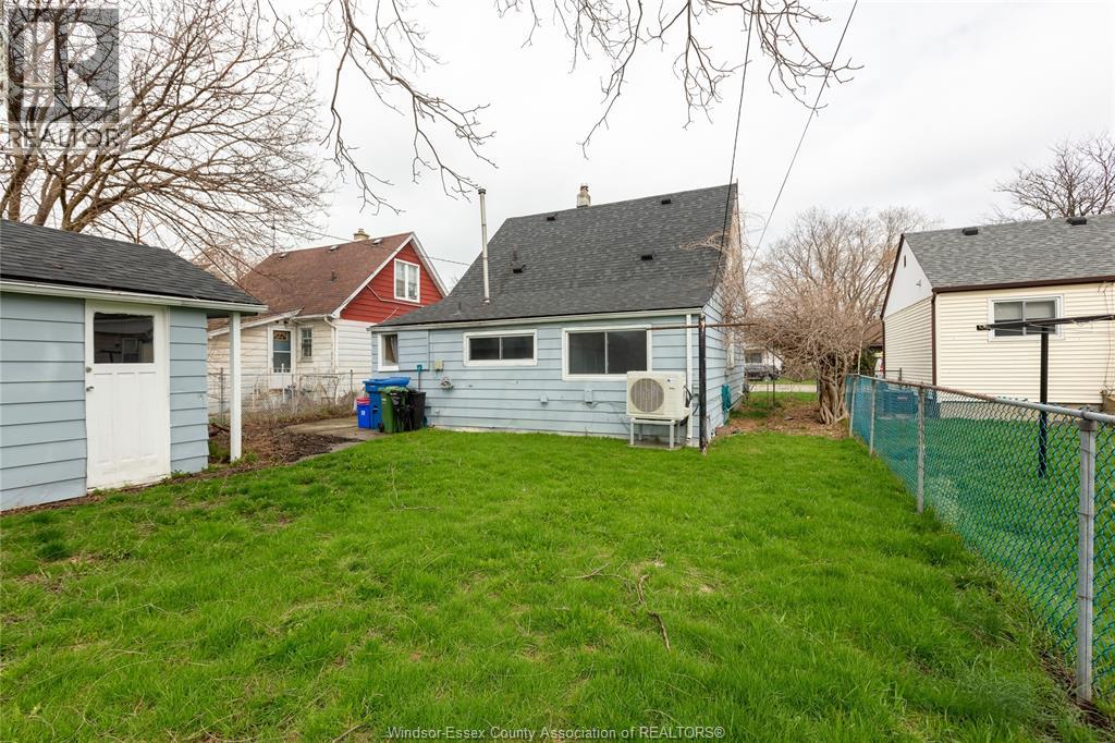 1015 Partington Avenue, Windsor, Ontario  N9B 2P1 - Photo 8 - 26015546