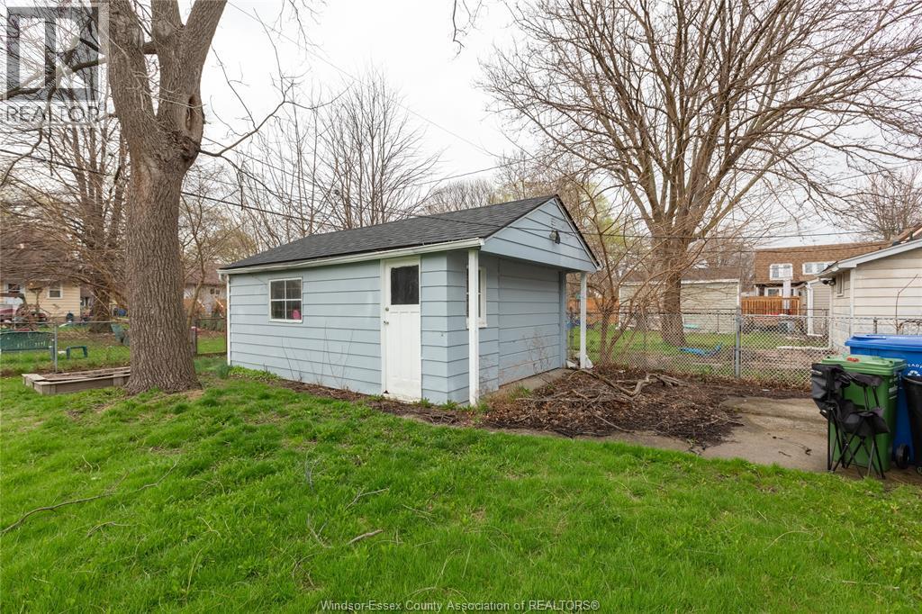 1015 Partington Avenue, Windsor, Ontario  N9B 2P1 - Photo 9 - 26015546