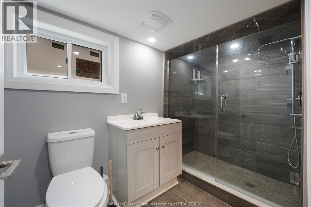 1059 Elsmere Avenue, Windsor, Ontario  N9A 2B1 - Photo 22 - 26015445