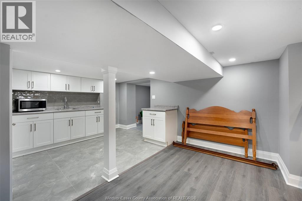 1059 Elsmere Avenue, Windsor, Ontario  N9A 2B1 - Photo 24 - 26015445