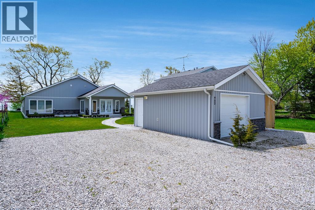 952 Hiawatha Beach, Wheatley, Ontario  N0P 2P0 - Photo 32 - 26015579