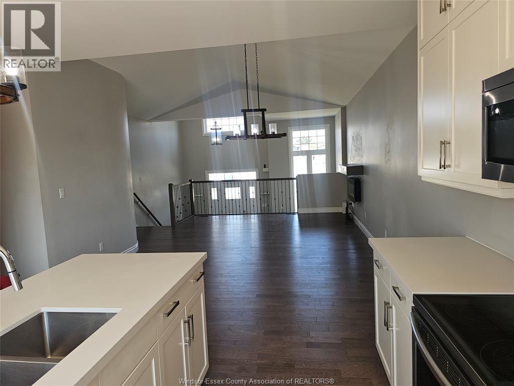 192 Lennox Avenue, Essex, Ontario  N8M 0A7 - Photo 6 - 26015578