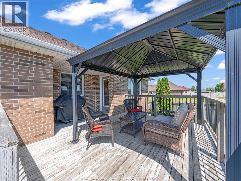 1541 Heatherglen Drive, Tecumseh, Ontario  N8N 5B3 - Photo 6 - 26015583