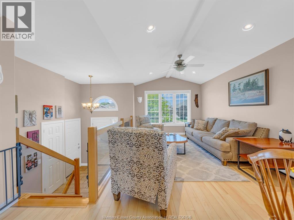 1541 Heatherglen Drive, Tecumseh, Ontario  N8N 5B3 - Photo 9 - 26015583