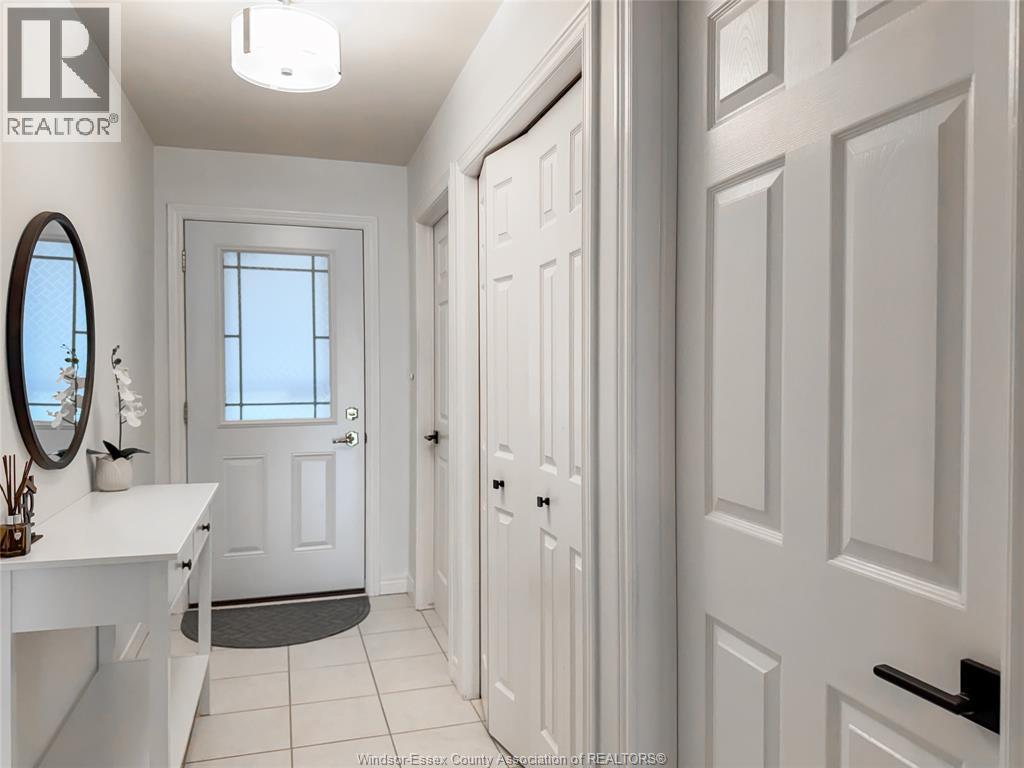 1837 Questa Drive, Windsor, Ontario  N8P 1M5 - Photo 3 - 26015504