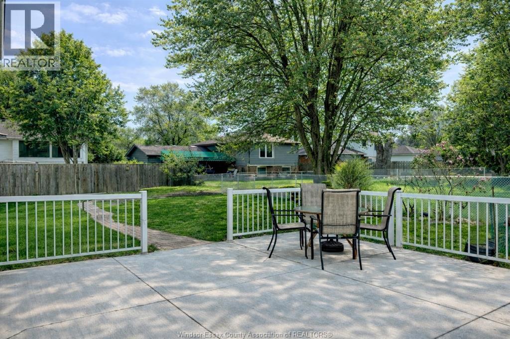 276 Fairway Crescent, Tecumseh, Ontario  N8N 2Z2 - Photo 38 - 26015581
