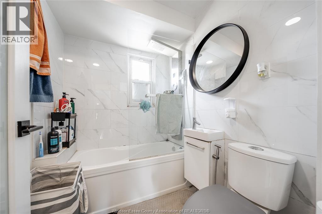 744 Mcdougall Street, Windsor, Ontario  N9A 1L8 - Photo 14 - 26015611