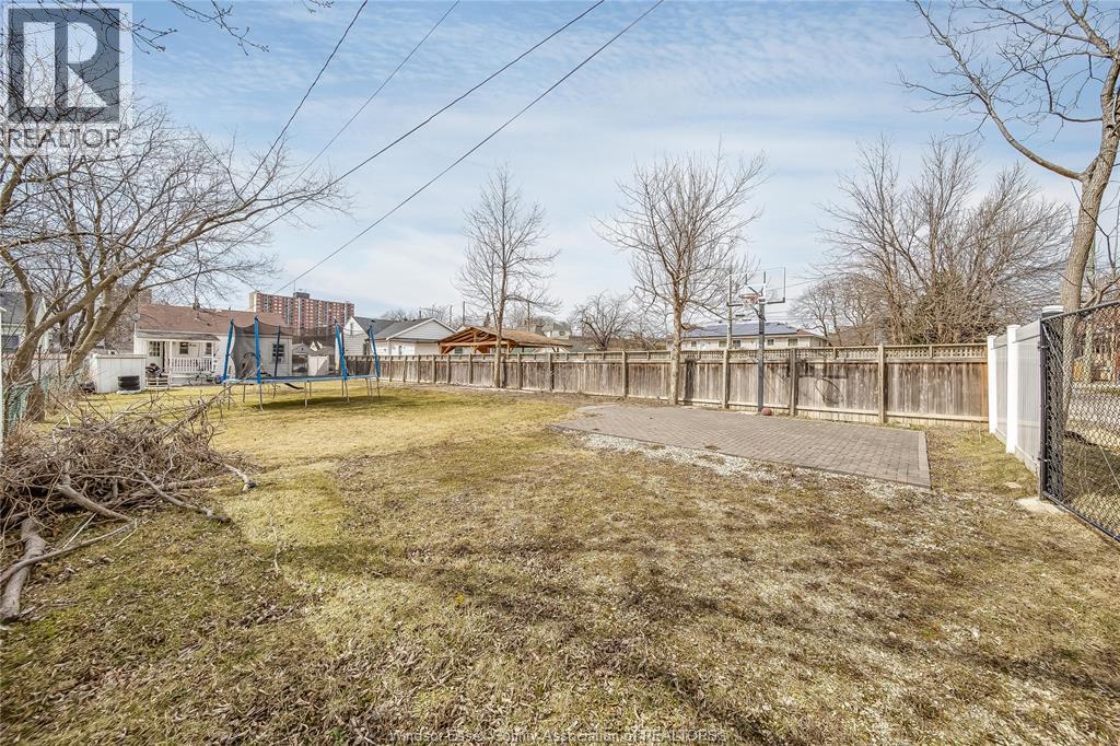 744 Mcdougall Street, Windsor, Ontario  N9A 1L8 - Photo 16 - 26015611